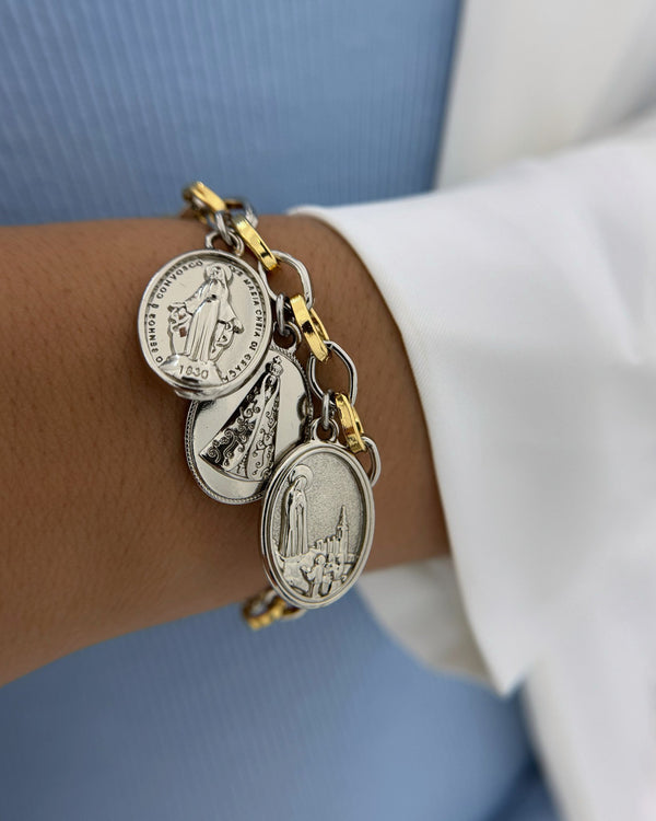 Pulseira de 3 Pingentes Católicos  - Nossa Senhora Aparecida, Nossa Senhora das Graças e Nossa Senhora de Fátima PU2298